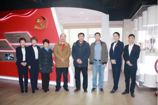 直奔一线 上下联动 问需帮扶——市商务局、春华街党工委领导走访问需永诚世佳