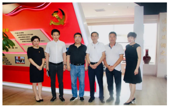 河东区政法委、春华街领导来到永诚世佳开展对企服务活动